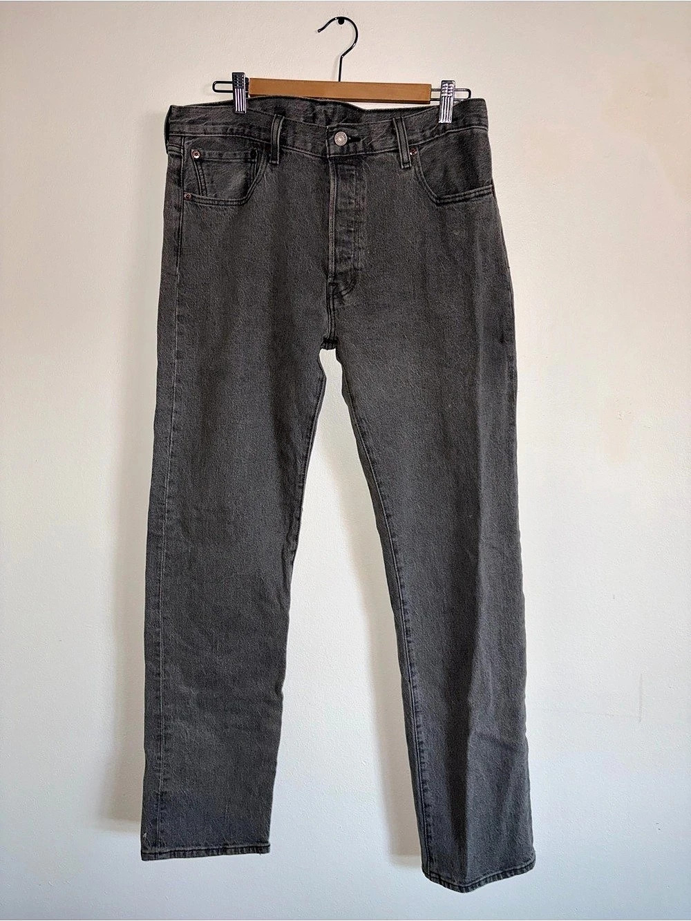 Levi's Jeans Men’s 501 Original Fit Gray Straight Leg Denim Pants Waist 34